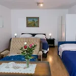 Kusalo Gostinjska kuća 3*