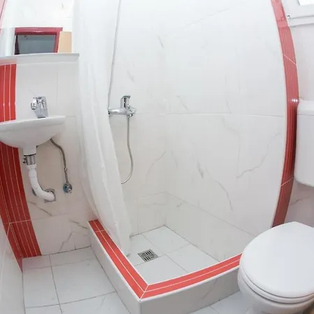 Kusalo Guest house 3*