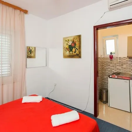 Guest house Kusalo 3*