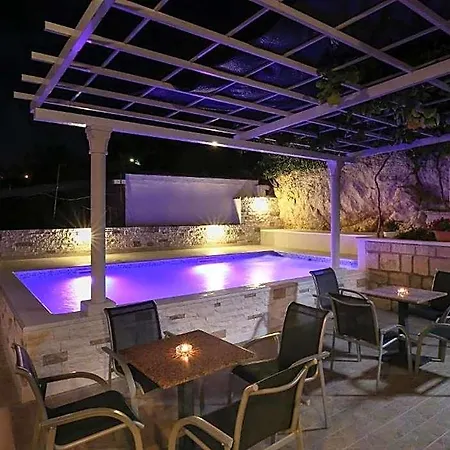 Kusalo Pensionat 3*