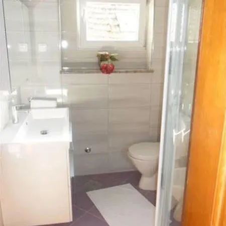 Kusalo Guest house 3*