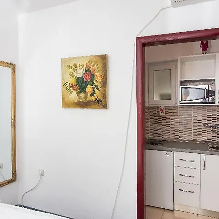 Kusalo Πανσιόν